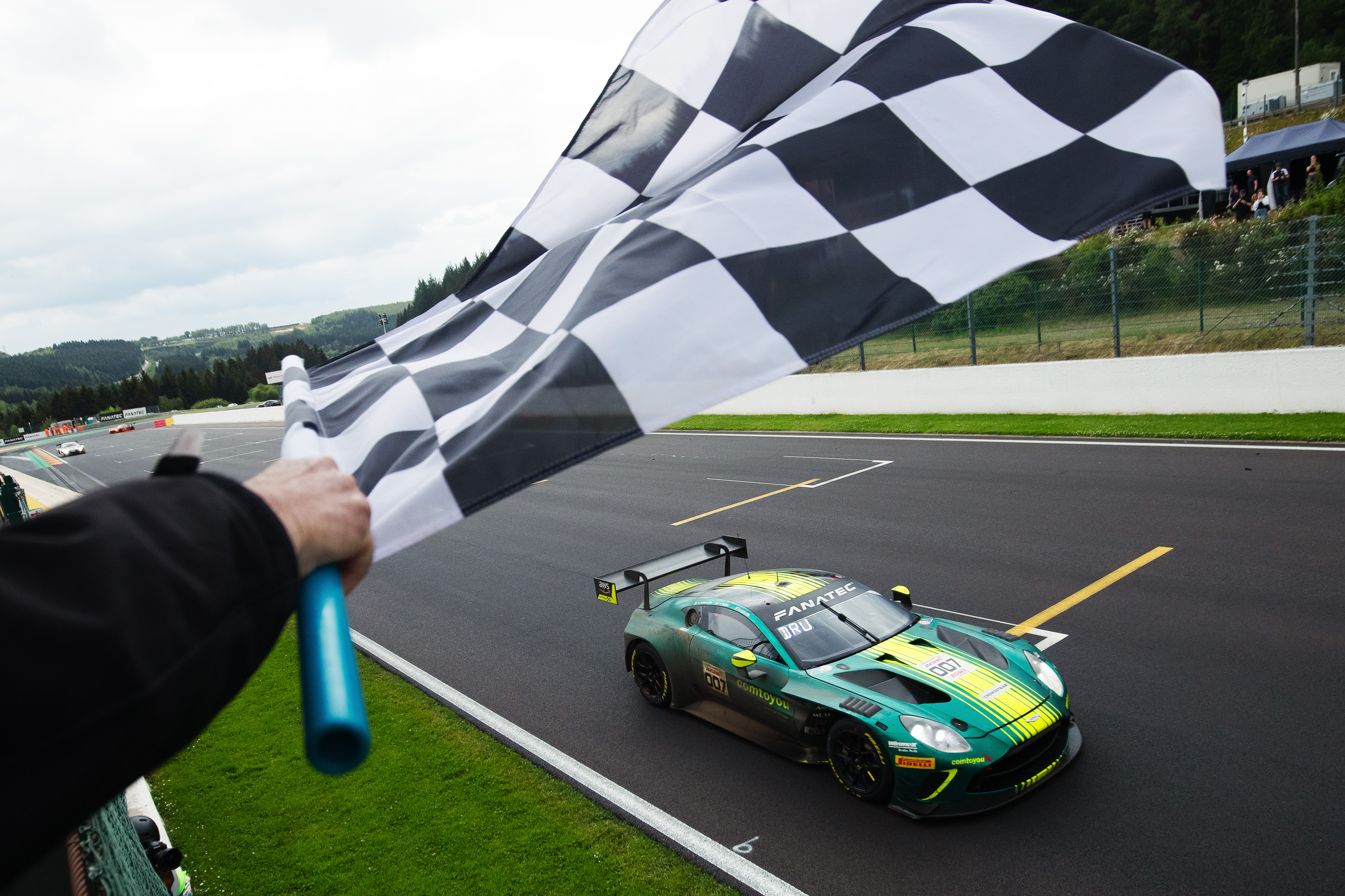 Aston Martin Racingドライビングシューズ　SIZE∶EU42 Aston Martin Racingドライビングシューズ SIZE∶EU42 【公式通販】